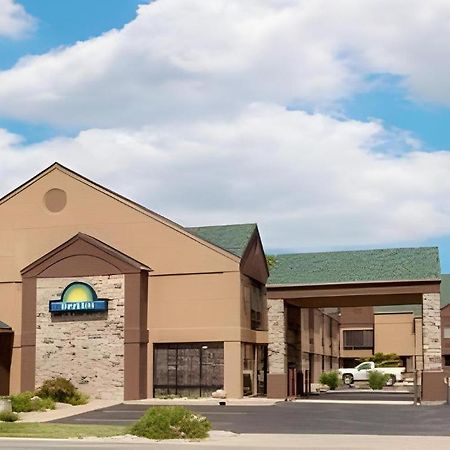 Days Inn Springfield South Exteriör bild