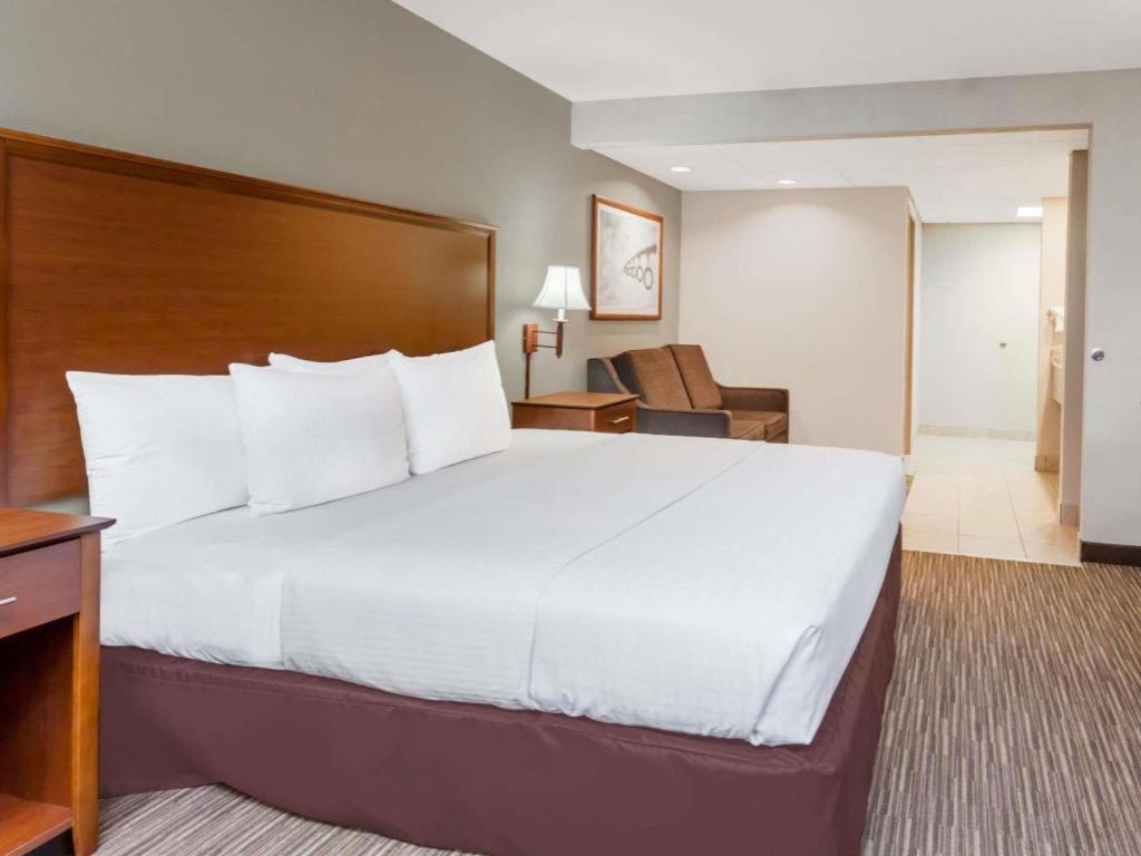 Days Inn Springfield South Exteriör bild