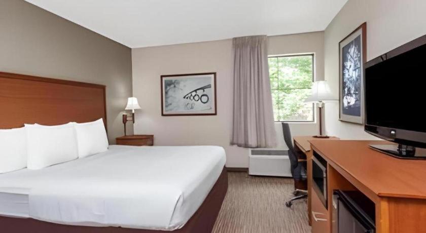 Days Inn Springfield South Exteriör bild