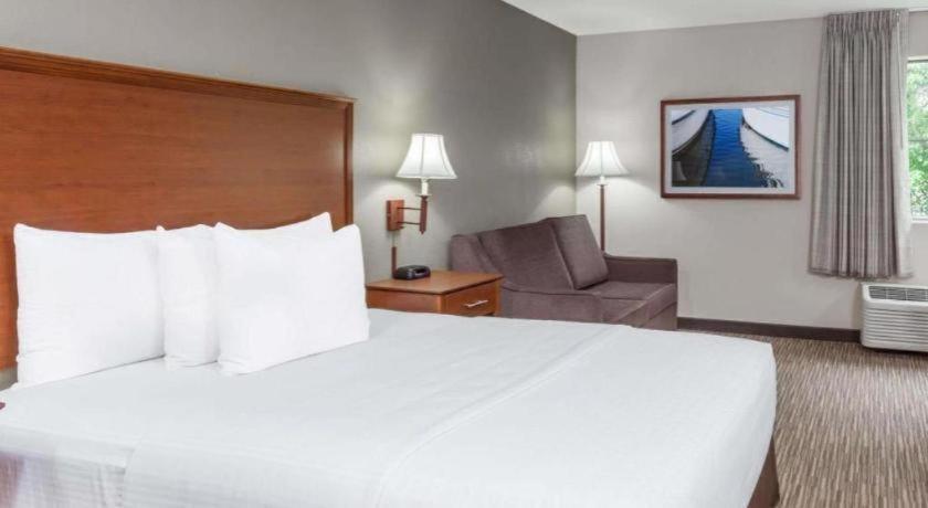 Days Inn Springfield South Exteriör bild